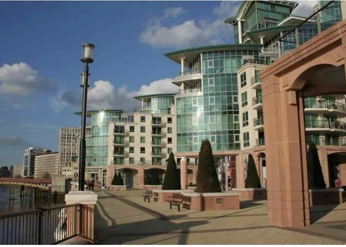 Flat In Central London For 4